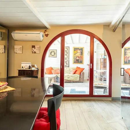 New 1bdr - Attico Con Vasca Idromassaggio * Florencia